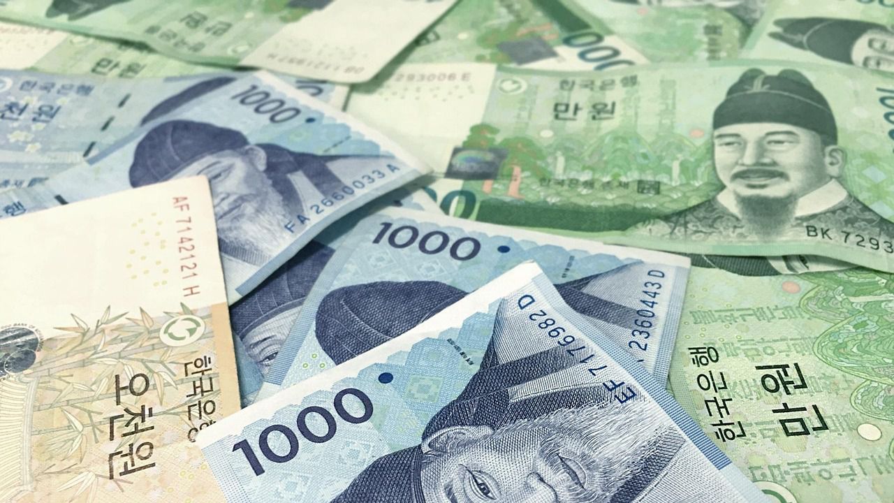 Дългът на Япония премина прага от 1000 трлн. йени през