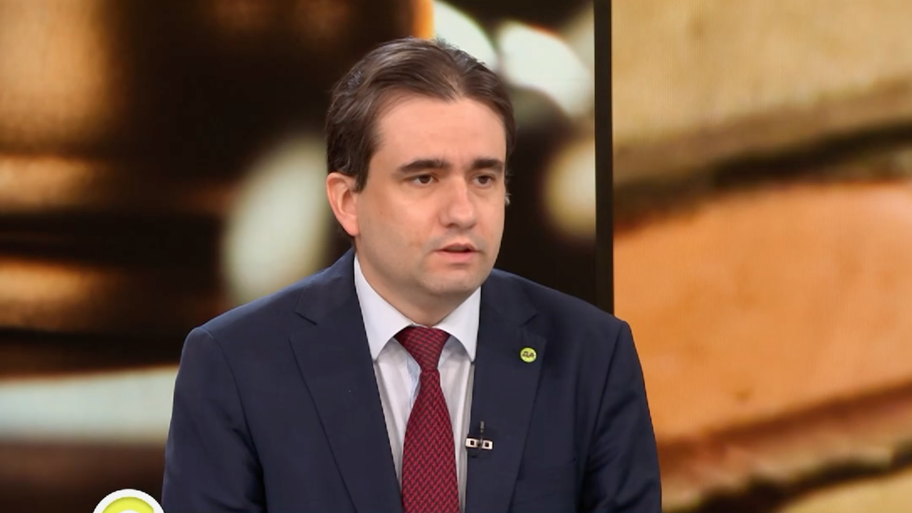 Божидар Божанов: Още следващата седмица в пленарна зала можем да отхвърлим референдума