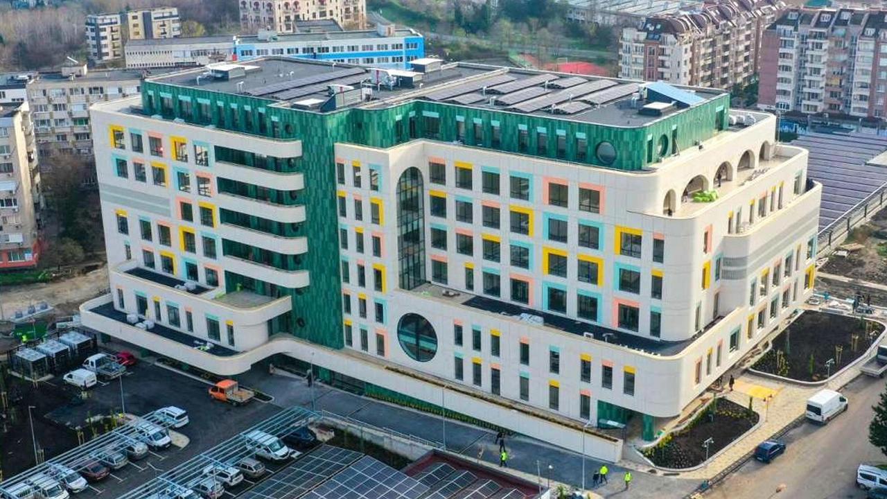 Инициативата е насочена към медицински специалисти, които искат да се
