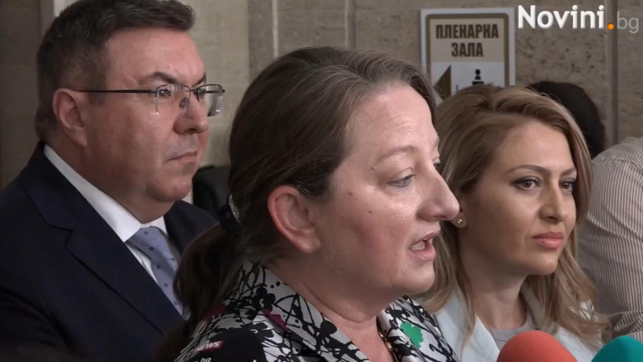 и от коментираха в кулоарите на парламента актуални теми, сред