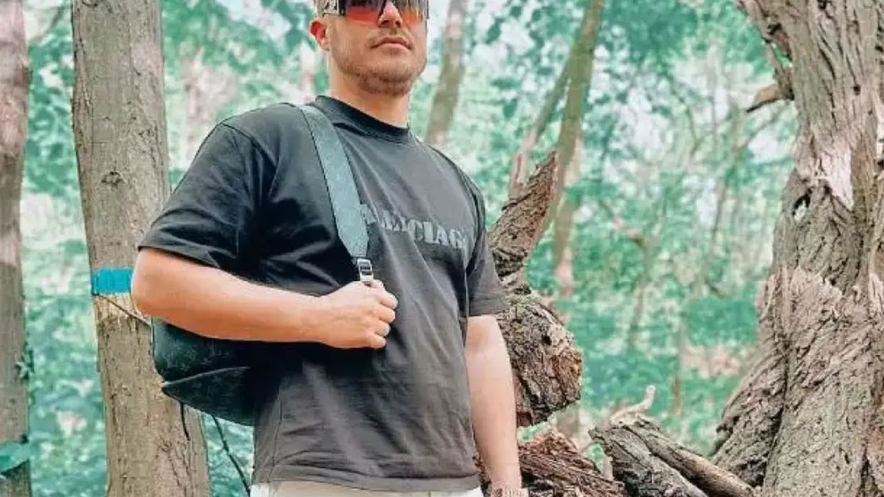 На протест пред Окръжния съд във Варна. Снощи бяха прожектирани