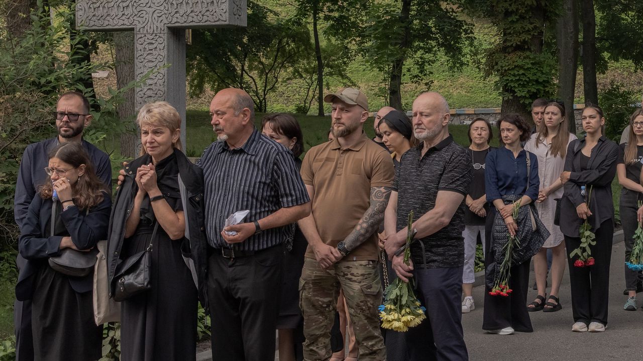 Телата на 1212 украински войници бяха върнати в родината им