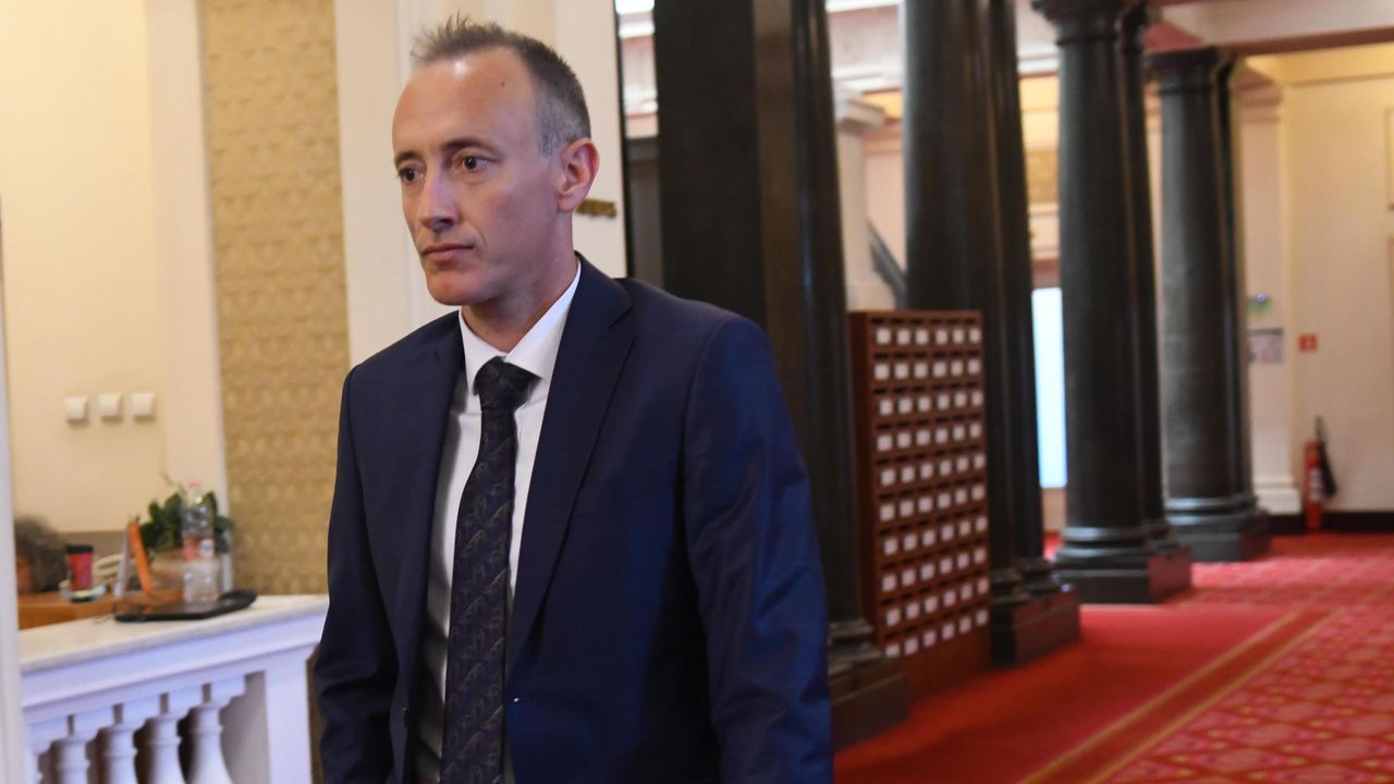 Красимир Вълчев: Процедурата за промяна в училищната мрежа е регламентирана в образователния закон
