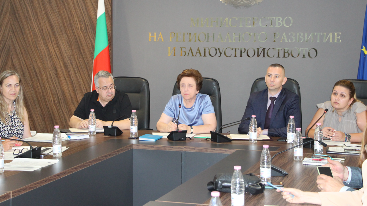 Санират 130 жилищни блока в София по двата етапа на ПВУ