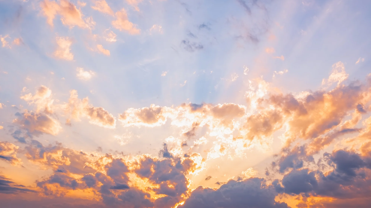 През почивните дни максималните температури в страната ще бъдат предимно