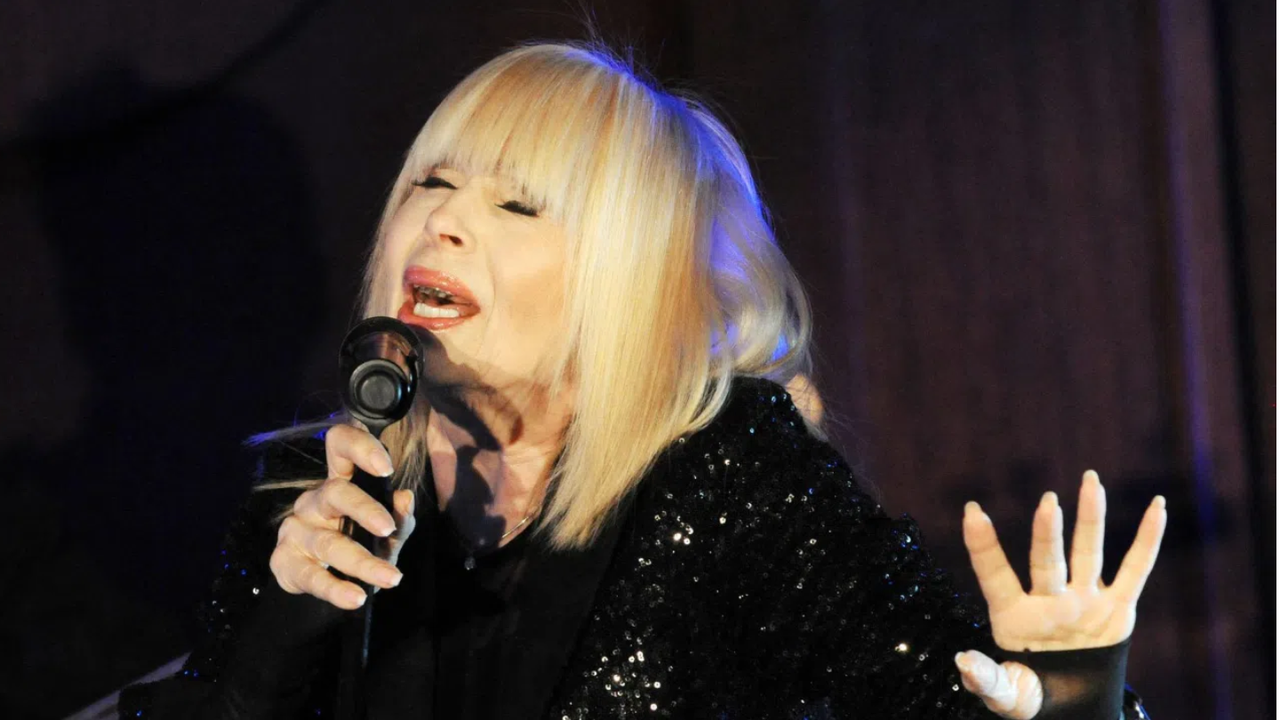 Инцидент помрачи концерта на Лили Иванова в Стара Загора