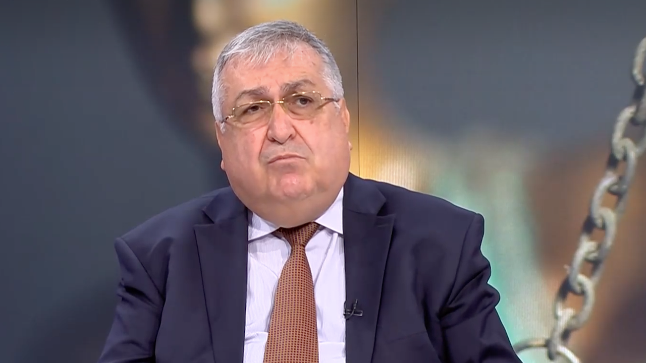 Проф. Близнашки: Случващото се в съдебната система е част от по-широк политически сценарий