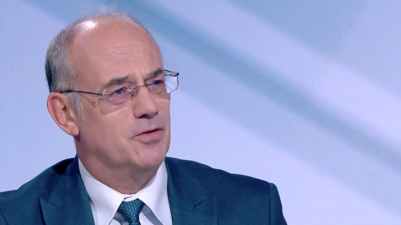 Проф. Атанас Семов: Преходът свърши отдавна, живеем в безпътица