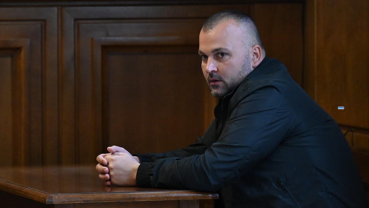 Димитър Любенов в съдебната зала: За няколко секунди си гледах в телефона, това е причината за катастрофата