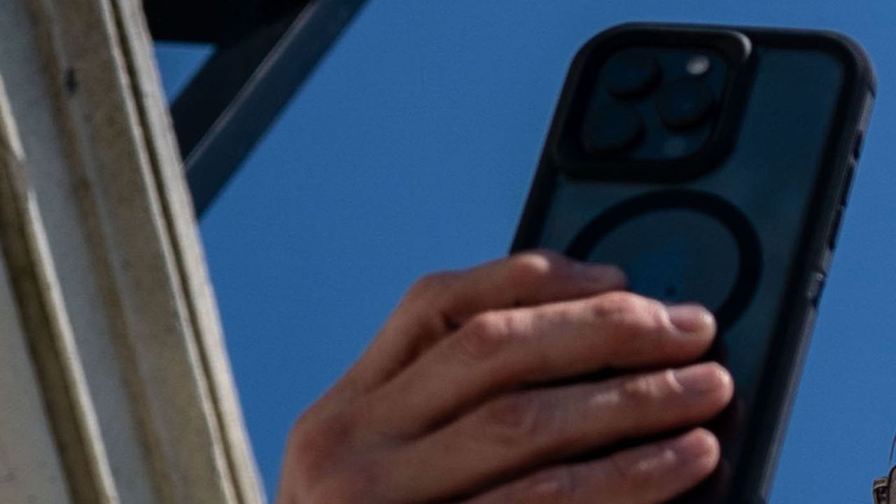 В руска област ограничиха мобилния интернет до края на войната в Украйна