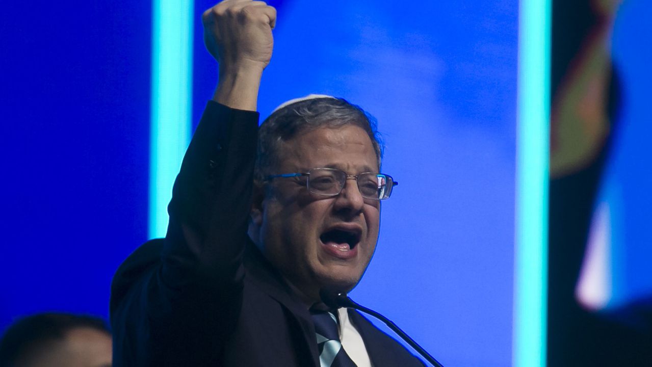 Израелски министър нахрани депутати