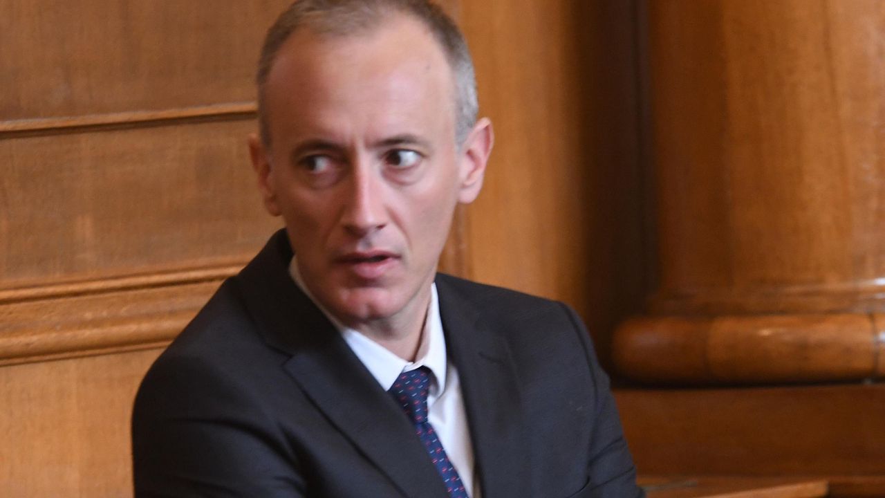 В 9:00 ч. той ще открие нова STEM среда в