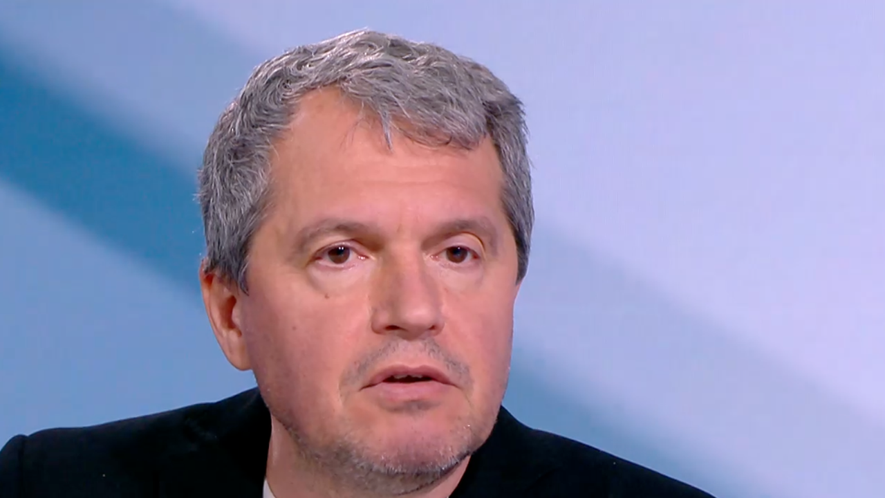 Тошко Йорданов: Подкрепяме референдумите, но постъпката на президента е странна