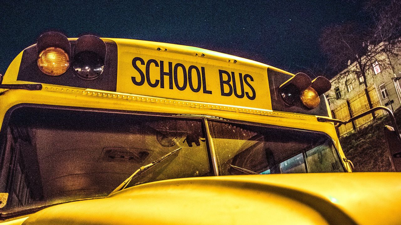 Шофьор от Неделино почина от инфаркт зад волана на ученически автобус