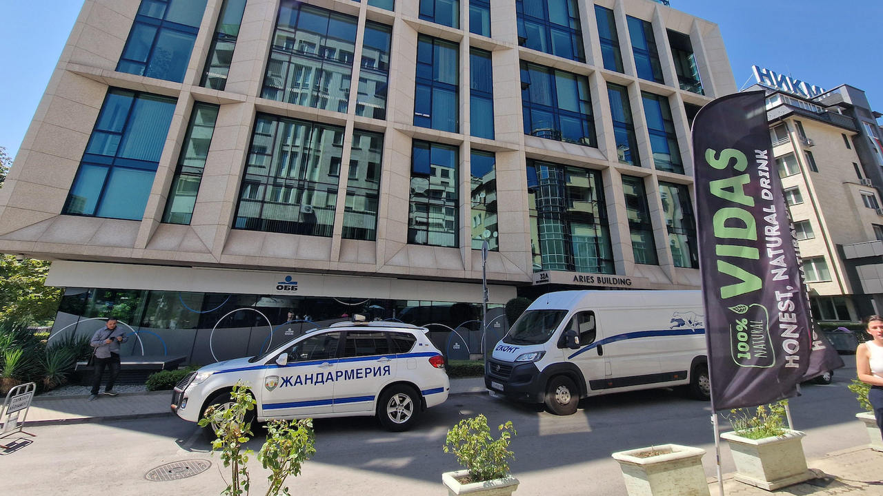 Акцията в офисите на оръжейните търговци "Сейдж Консултантс" свързана и с доставката на боеприпаси за наркокартела "Халиско"