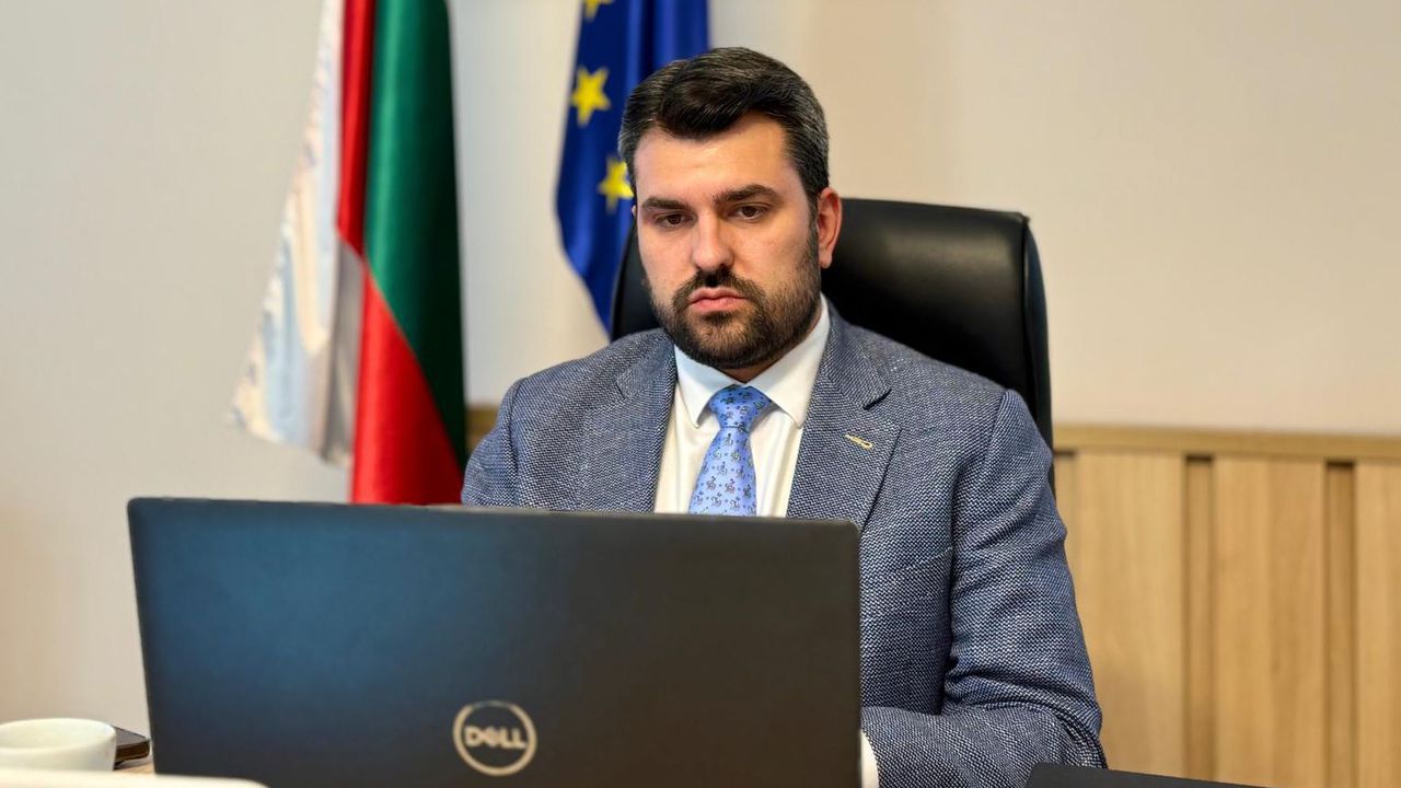 Министър Георг Георгиев: Санкциите срещу Русия трябва да продължат