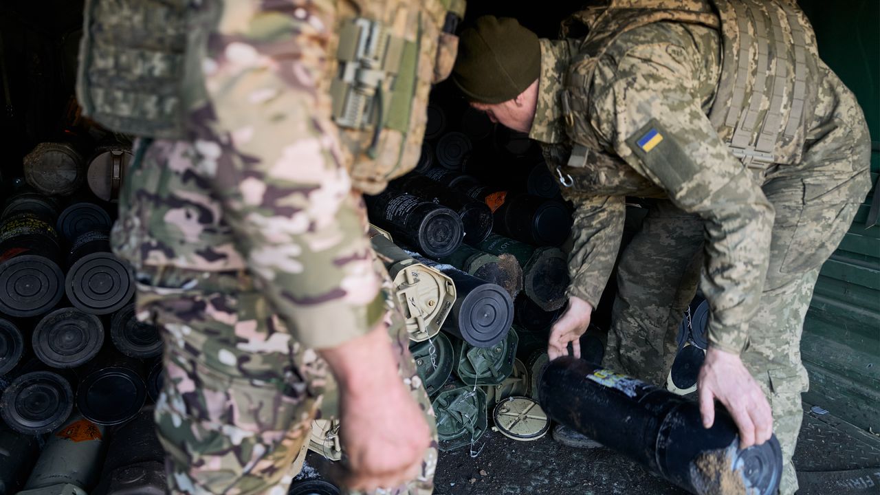 Британски сили са готови да влязат в Украйна след спиране на боевете