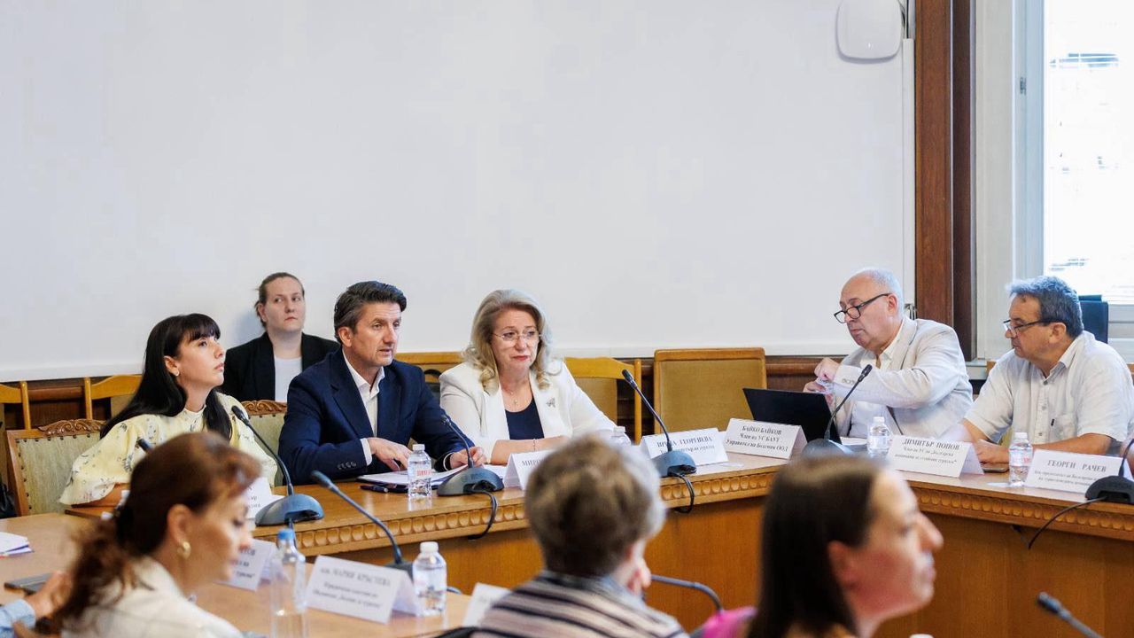 Комисията по туризъм в Народното събрание прие на първо четене