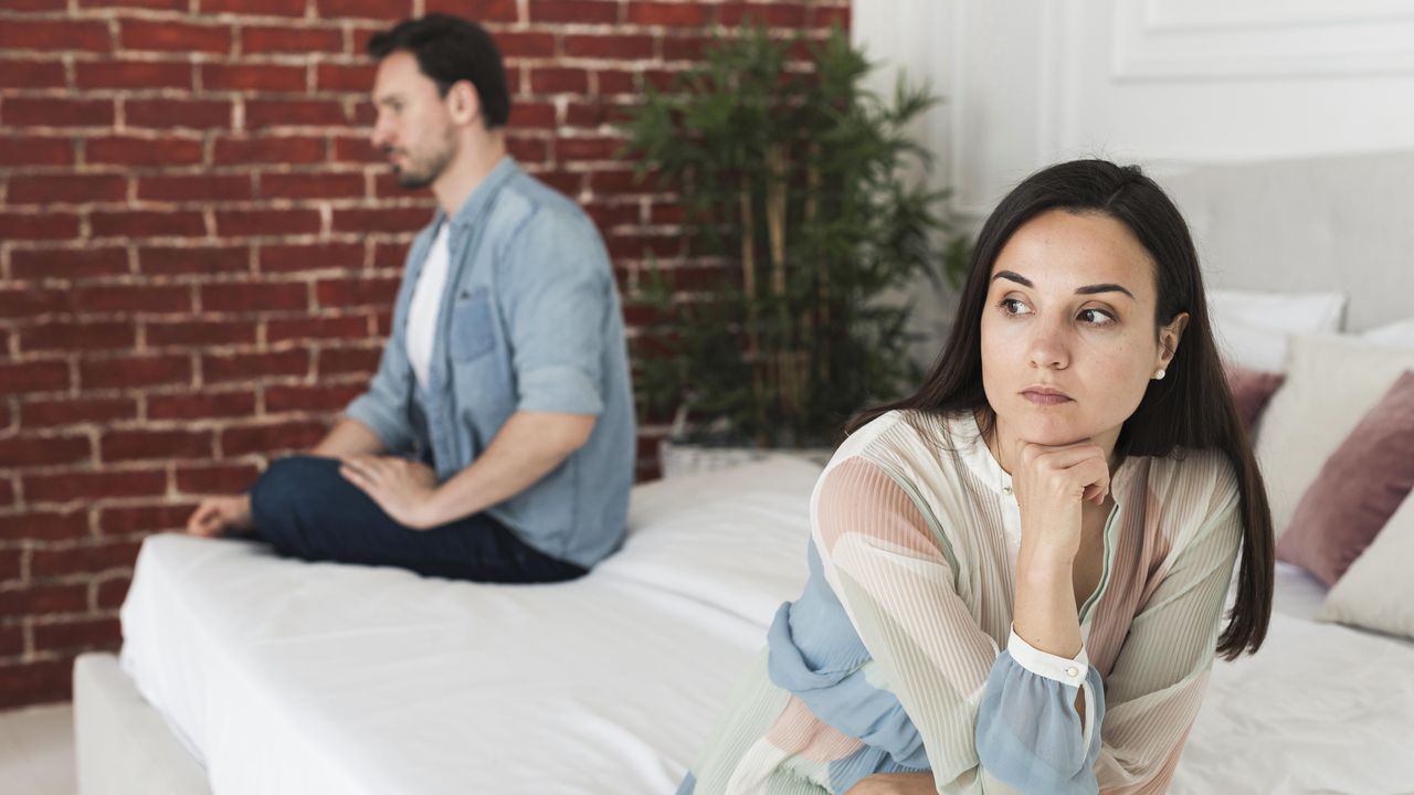 За съжаление, не всички връзки продължават вечно.Има много причини, поради