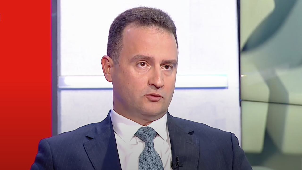 Министър Станков: Нямам информация за заявен инвеститорски интерес за покупката на "Лукойл"