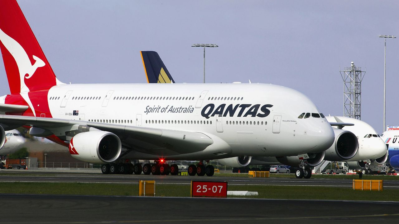 Хакери публикуваха лични данни на милиони клиенти на австралийски авиопревозвач