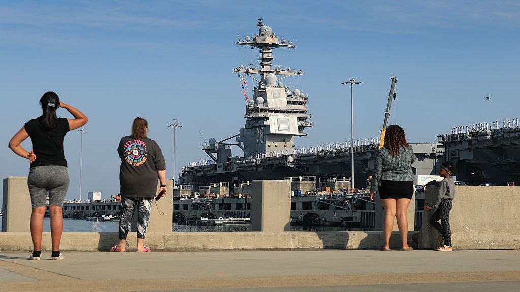 $8,4 млн. на ден: Толкова струва на американските данъкоплатци най-големият самолетоносач в света