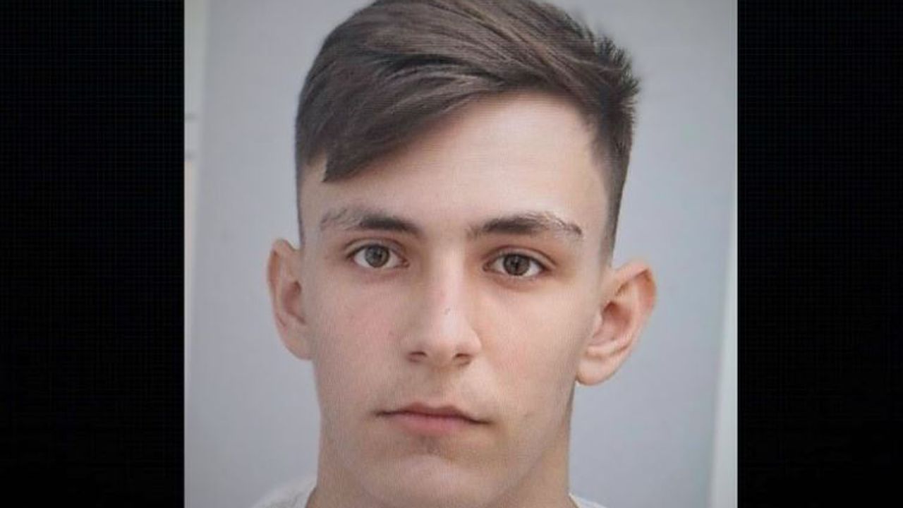 Полицията в Добрич издирва 25-годишният Веселин