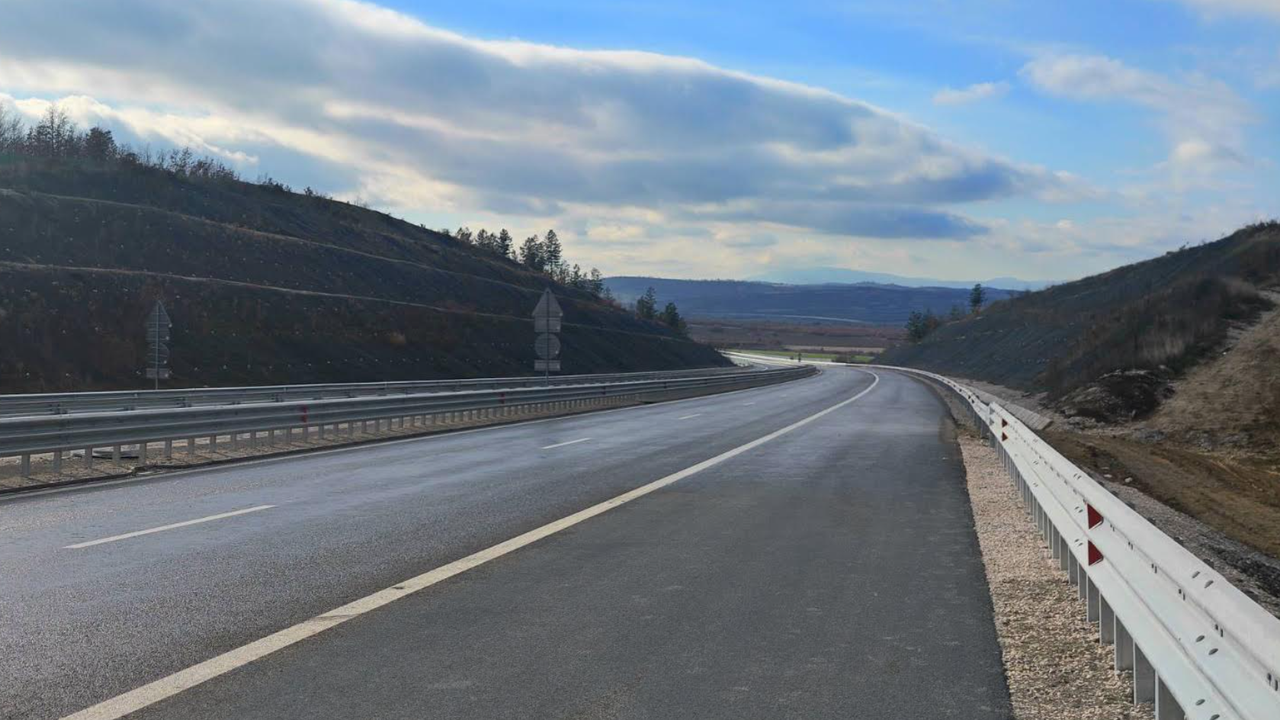 С това завършва изграждането на участък 1. Припомняме, че на