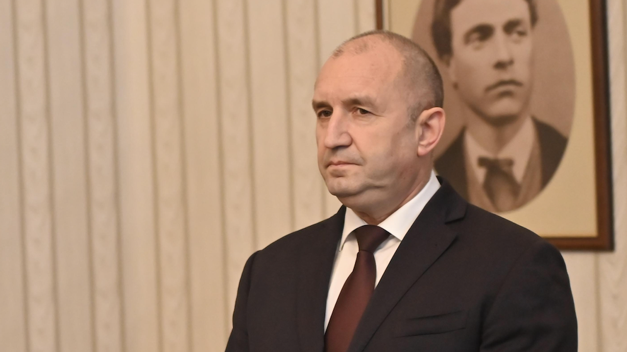 Според последните промени в Конституцията министър-председател може да бъде избиран