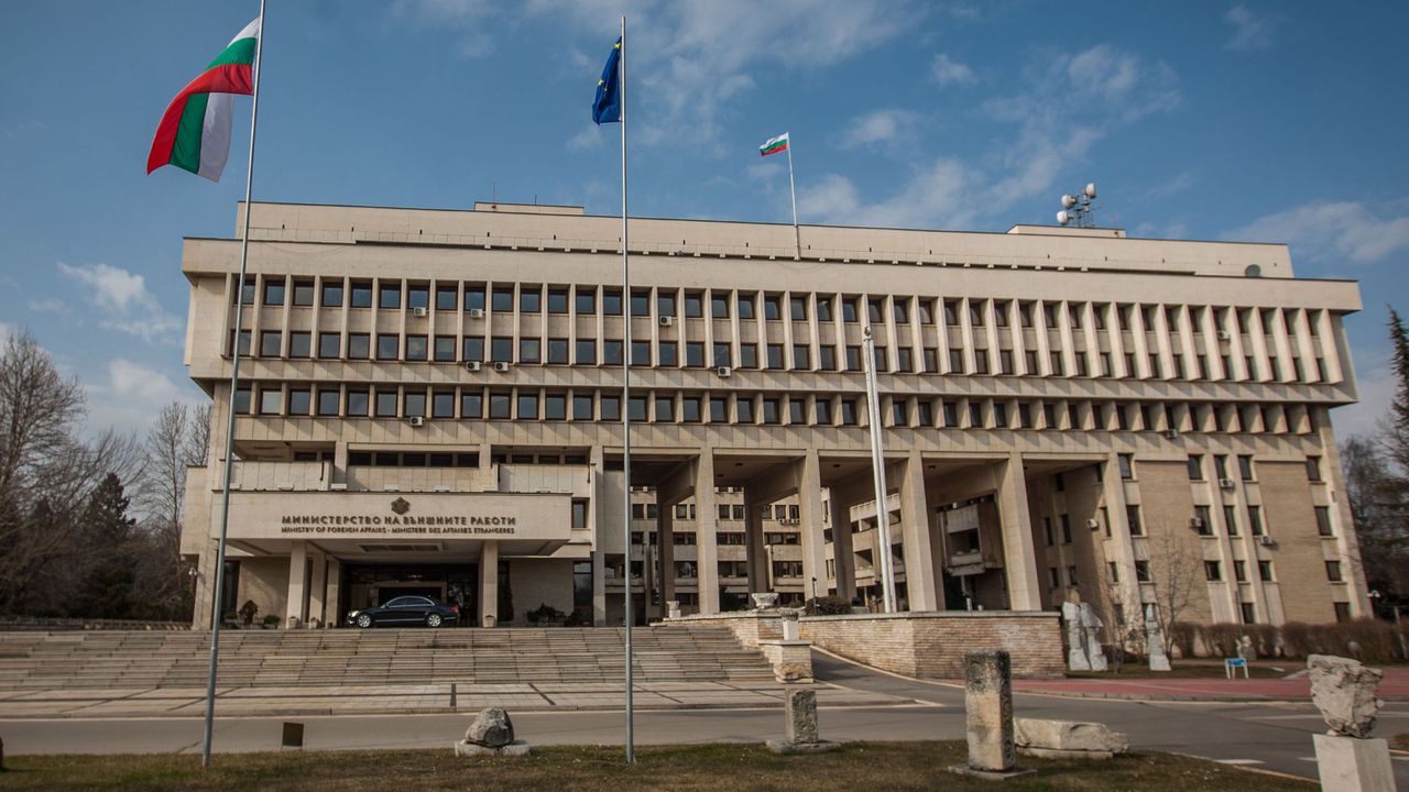 МВнР: Опитите на Русия да прехвърли отговорността за войната в Украйна върху България е груба манипулация