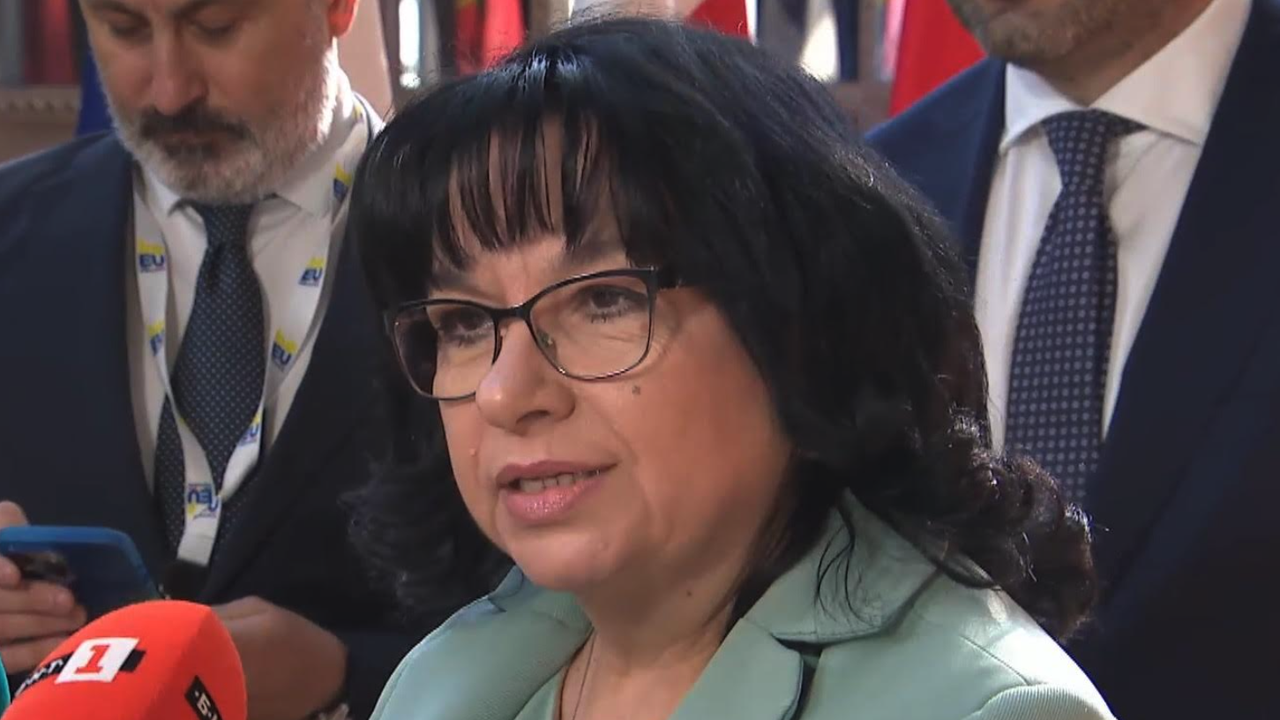 Министър Петкова: Нямам никакви основания да се притеснявам за компетентността на Наталия Киселова относно референдума