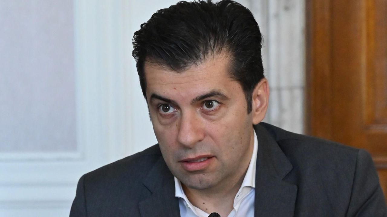 Кирил Петков за действията на КПК във Варна: Не можете да арестувате всички ни, можете да ни мобилизирате!