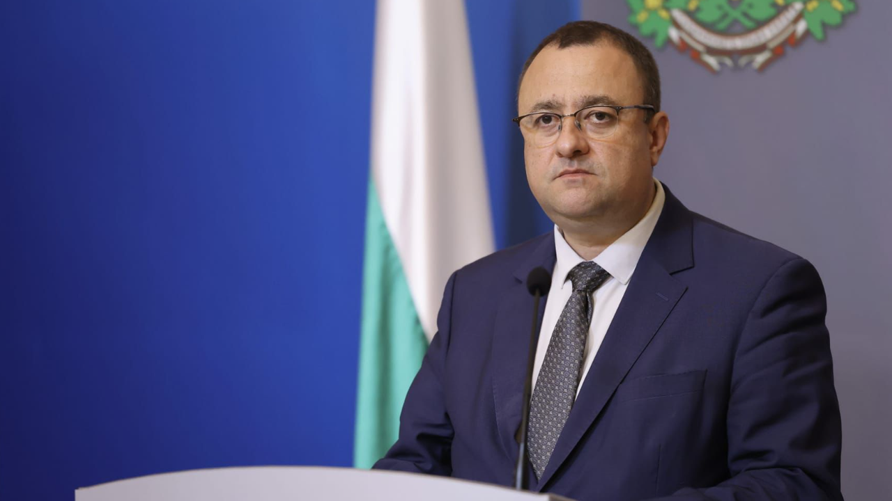 Министър Иван Иванов разпореди проверка на бонусите в АПИ
