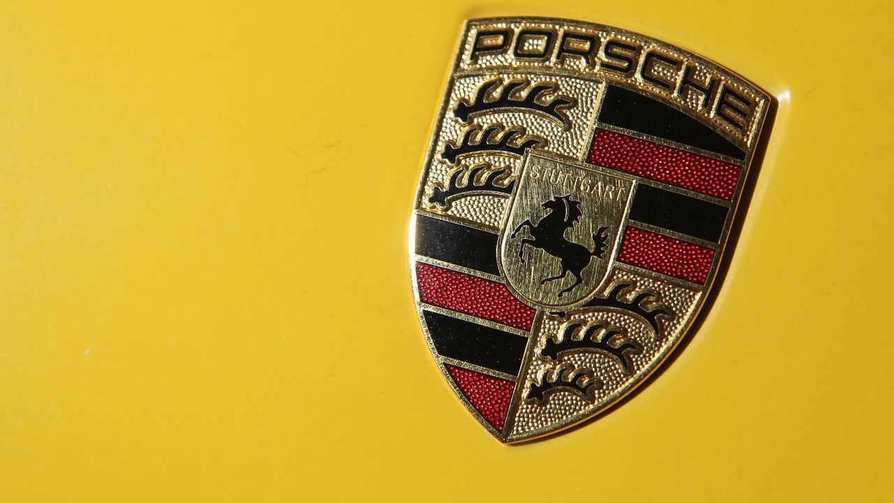 Продажбите на "Порше" за първите девет месеца на годината спадат