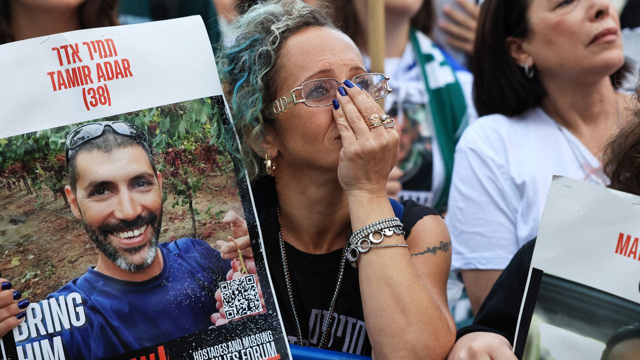 Заложниците, които все още не са освободени, проведоха видео разговори със семействата си, съобщиха роднините и "Хамас"