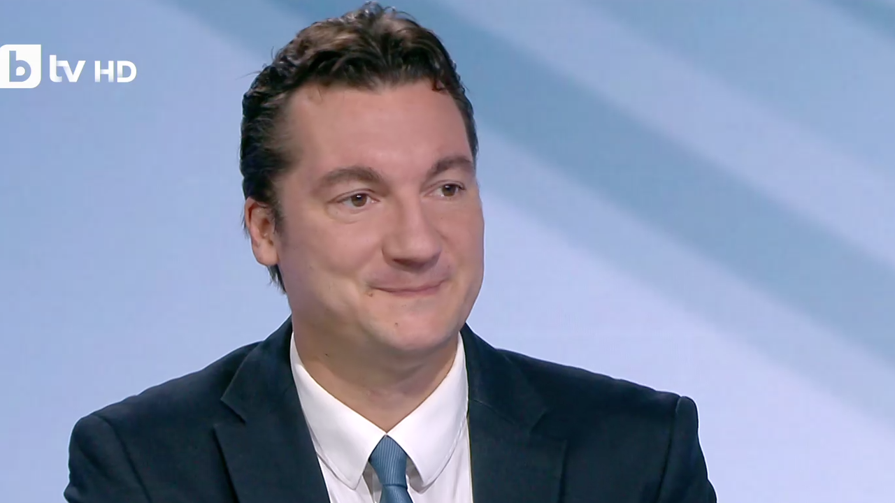 Крум Зарков за изборите в Пазарджик: Живеем в среда на ускорена деградация на демокрацията