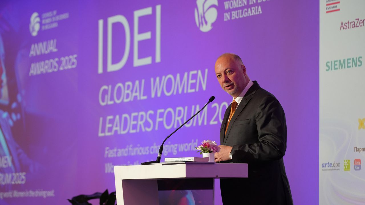 Премиерът призова „да слушаме повече жените“, ако искаме икономика с душа и политика с визия