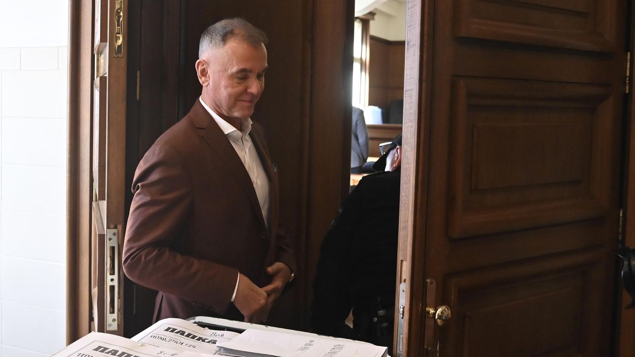 Съдът не даде ход на делото срещу Атанас и Пламен Бобокови