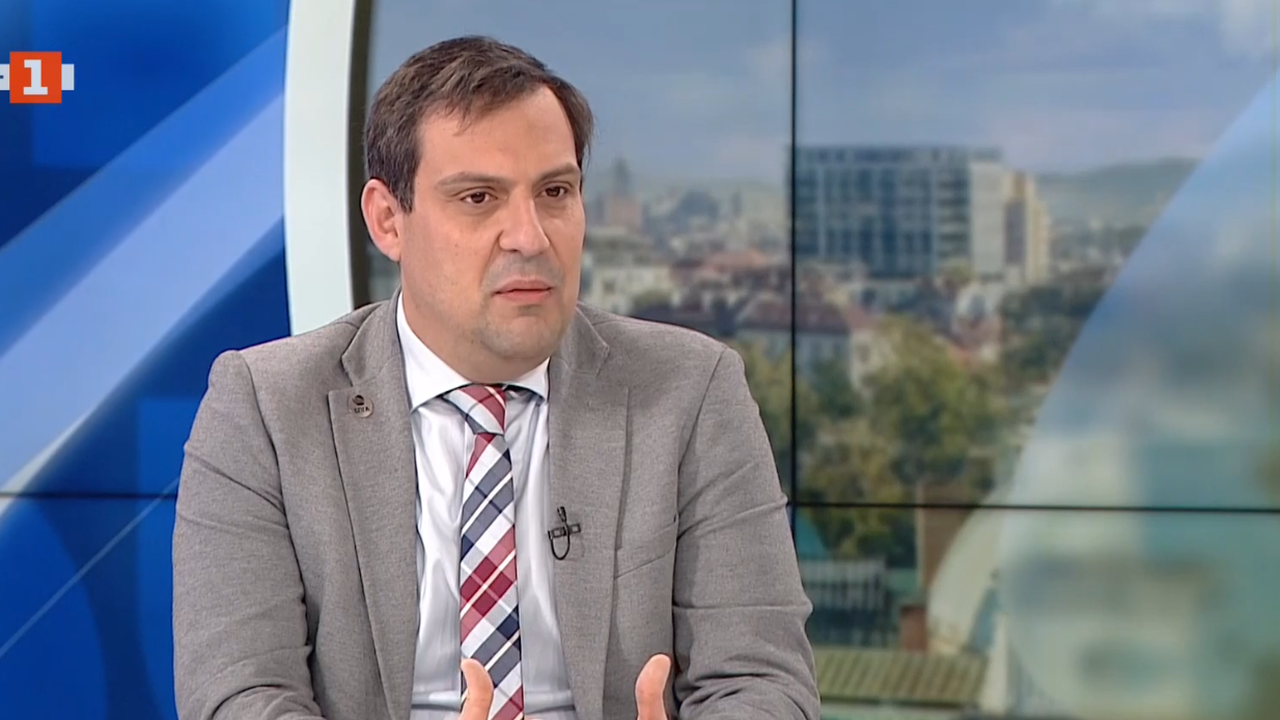 Светослав Бенчев призова хората да не се презапасяват с гориво