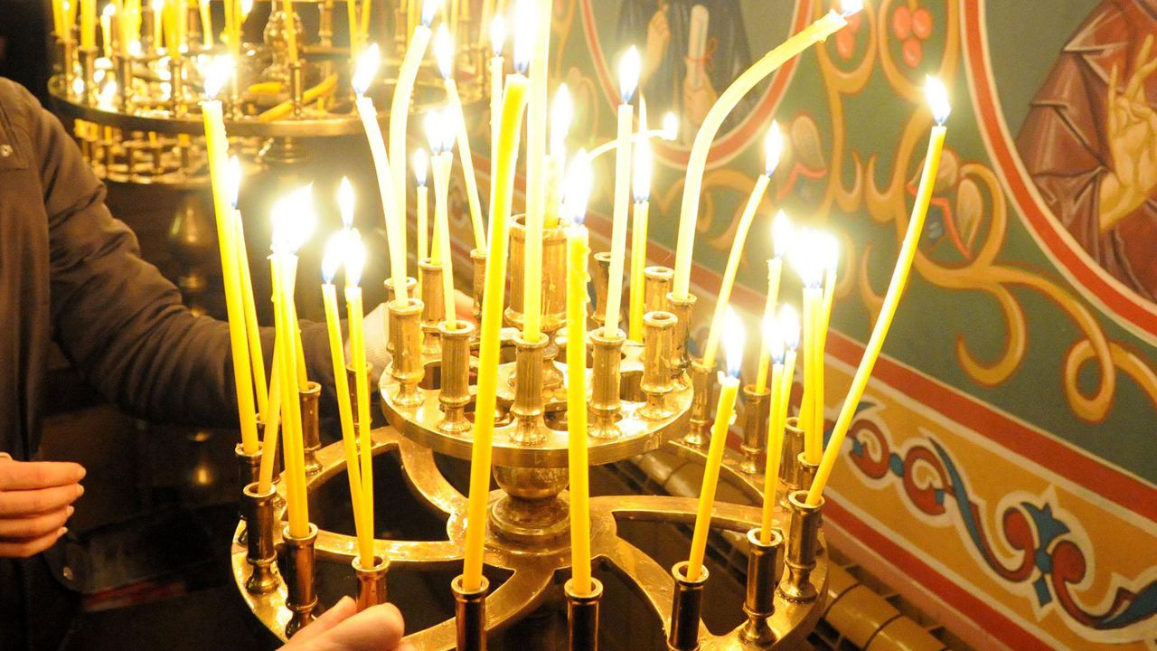 Най-много са празнуващите, носещи името Иван (4426) и Иванка (1513).