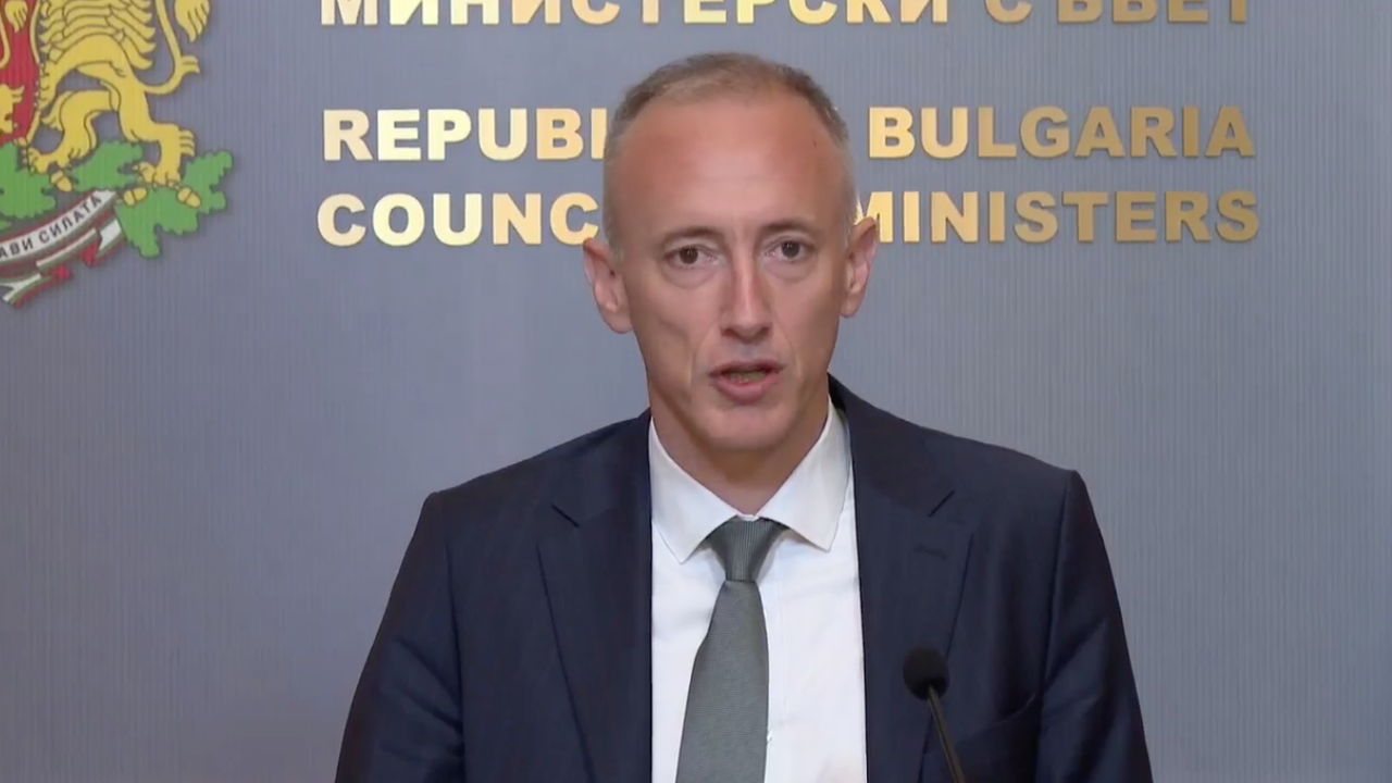 Министър Вълчев: Много кметове злоупотребяват с правомощието си да обявяват неучебни дни