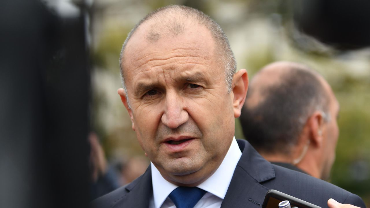 Румен Радев е на официално посещение в Тирана