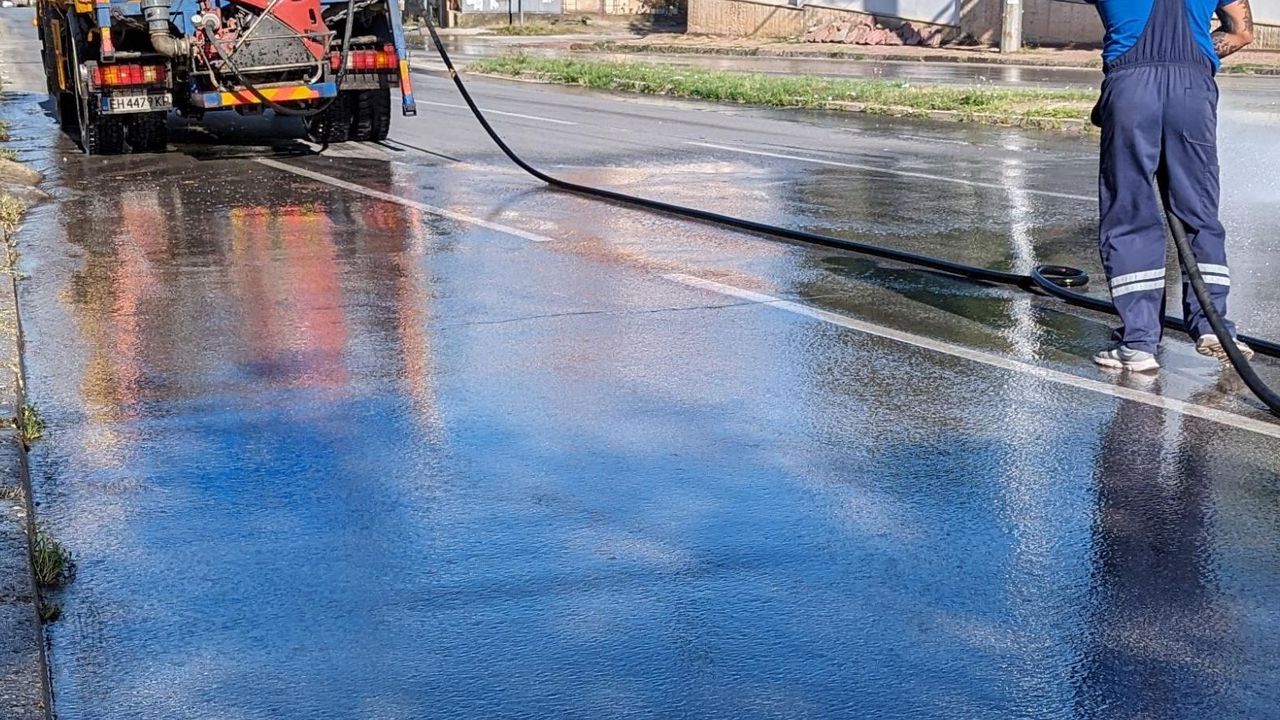 От 15 до 27 юли т.г. ще се мият улици, площади,
