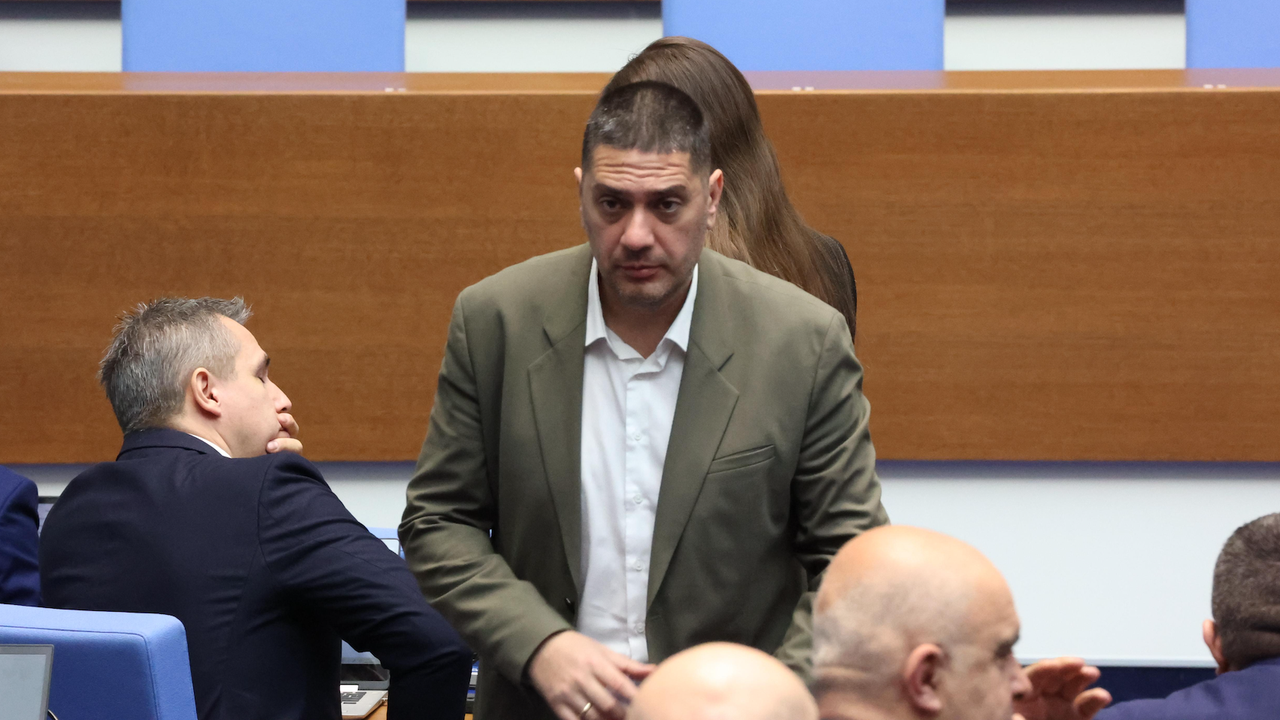 Христо Гаджев: Системата за гасене на пожари от Спартан е като завода за електроавтомобили на Кирил Петков - без резултат
