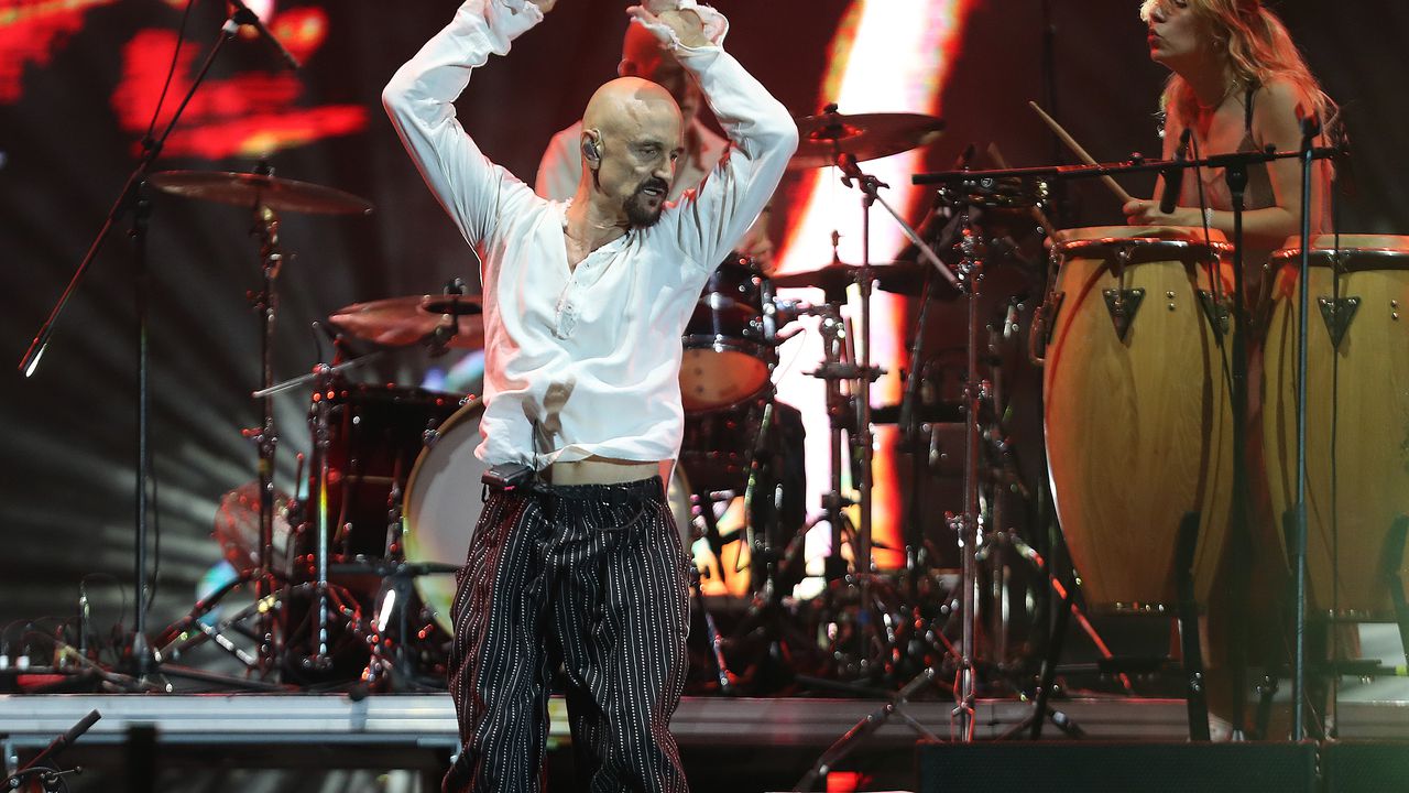 Фронтмен на рок група е „отвратен“: Томи Робинсън използвал негова песен по време на вчерашния си протест