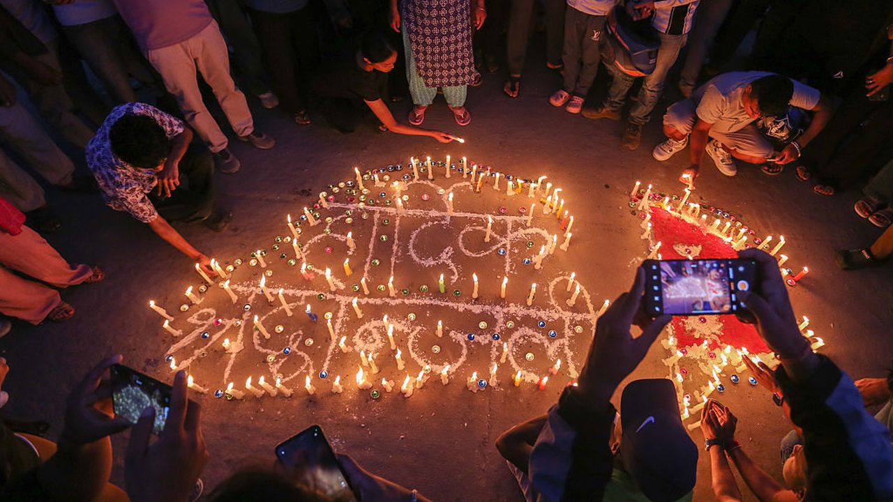 Броят на убитите при масовите протести в Непал достигна 72, а ранените са най-малко 2113