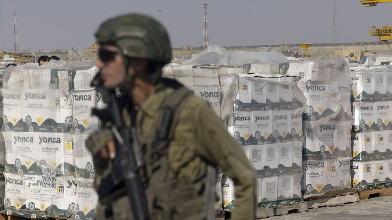 Израел наказа Хамас