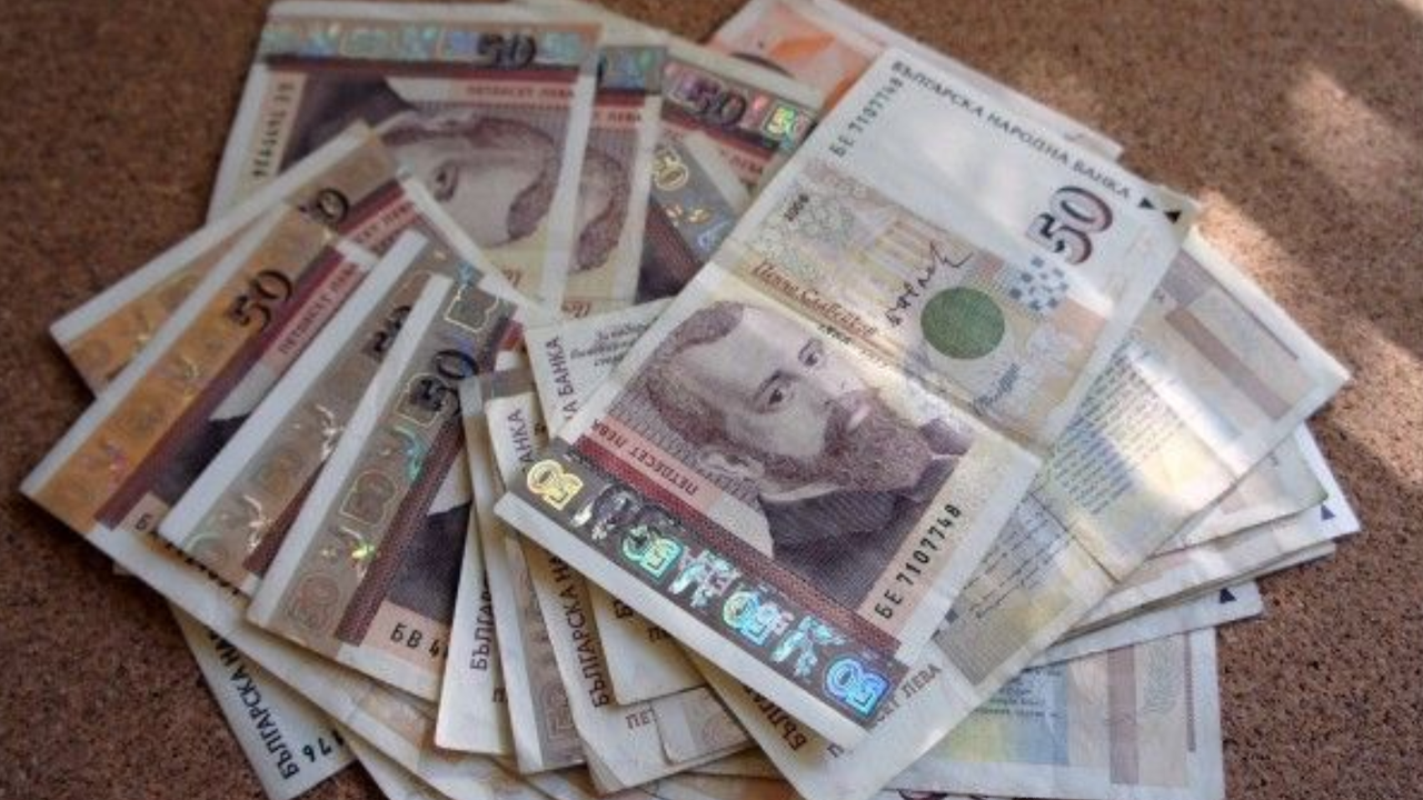 Заловиха мъж за ало измами за над 30 000 лв.