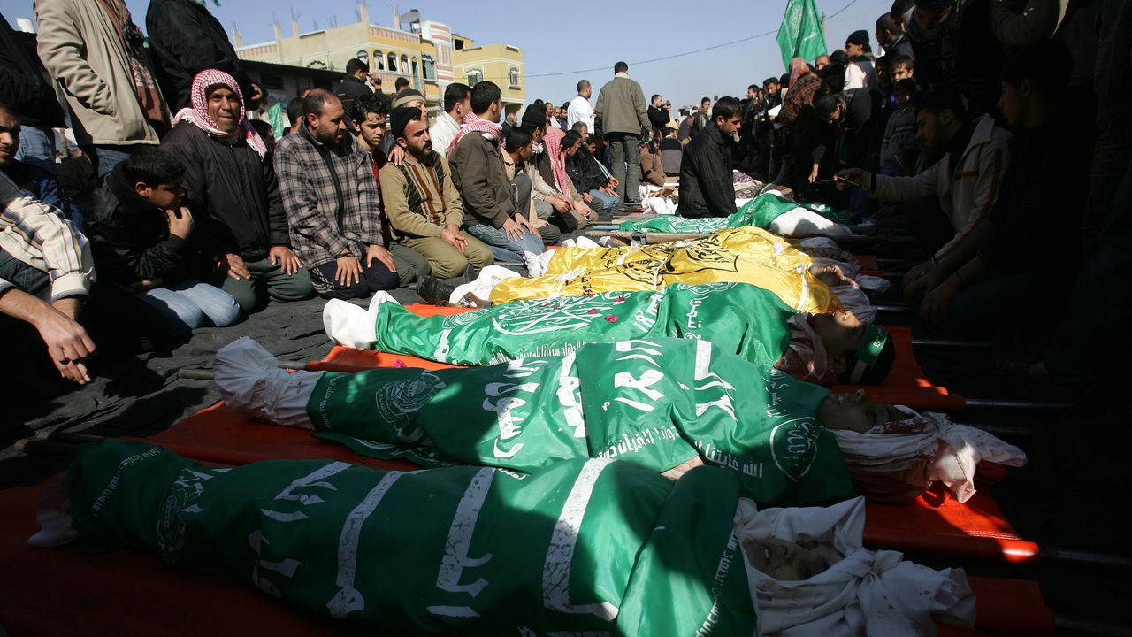 Израел върна телата на 15 мъртви палестинци в Газа