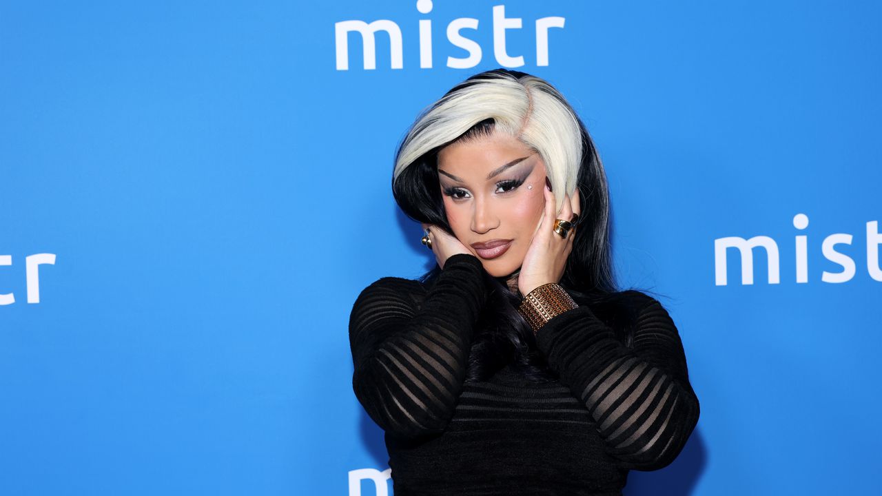 Карди Би роди четвъртото си дете